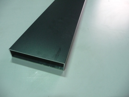 Aluminum rectangular tube available in different sizes.